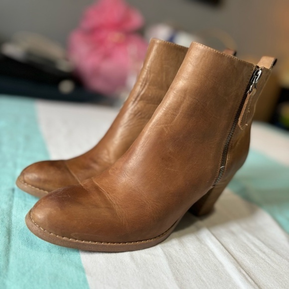 Tony Bianco double side zip up ankle boots